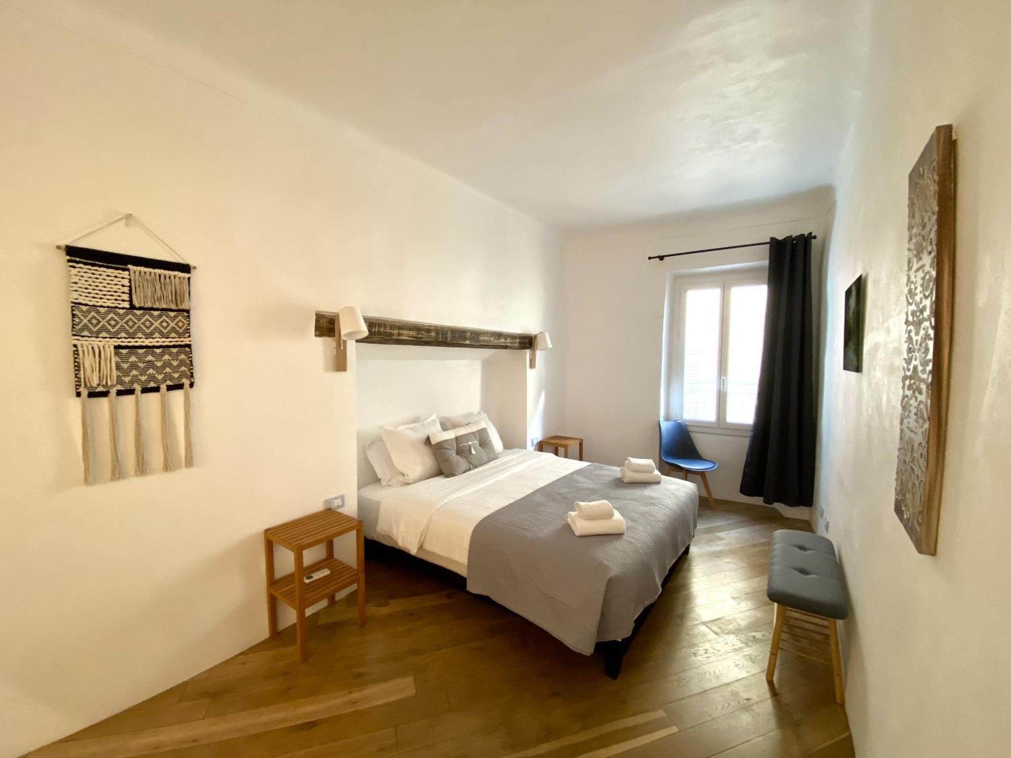 Le Bougainvillier Menton Vieille Ville Номер фото