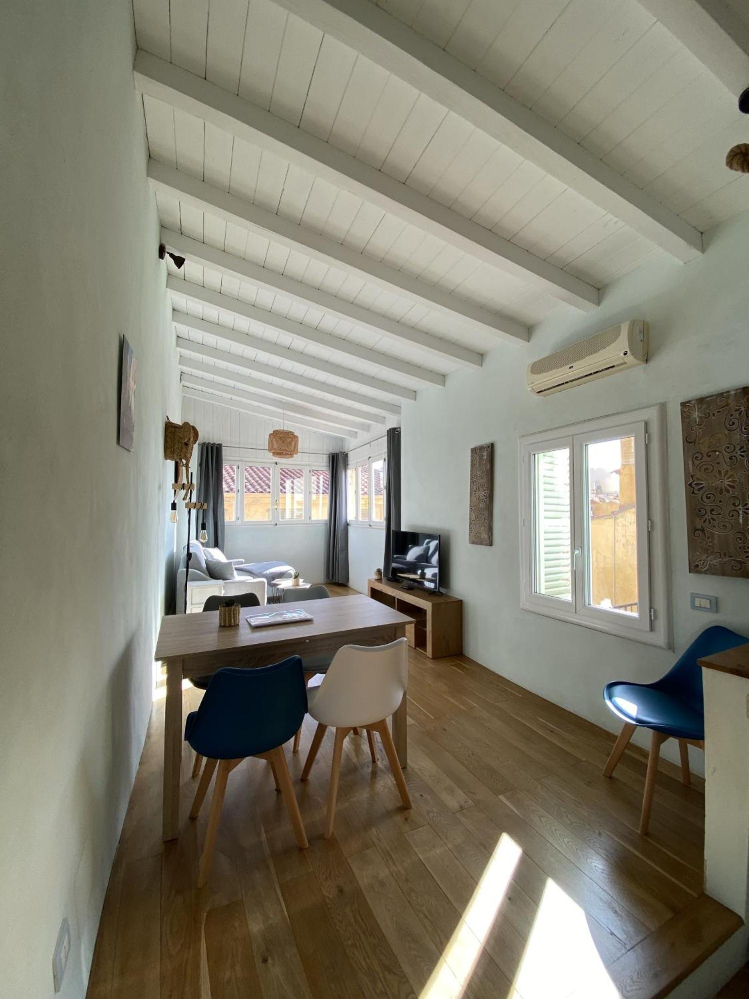 Le Bougainvillier Menton Vieille Ville Номер фото