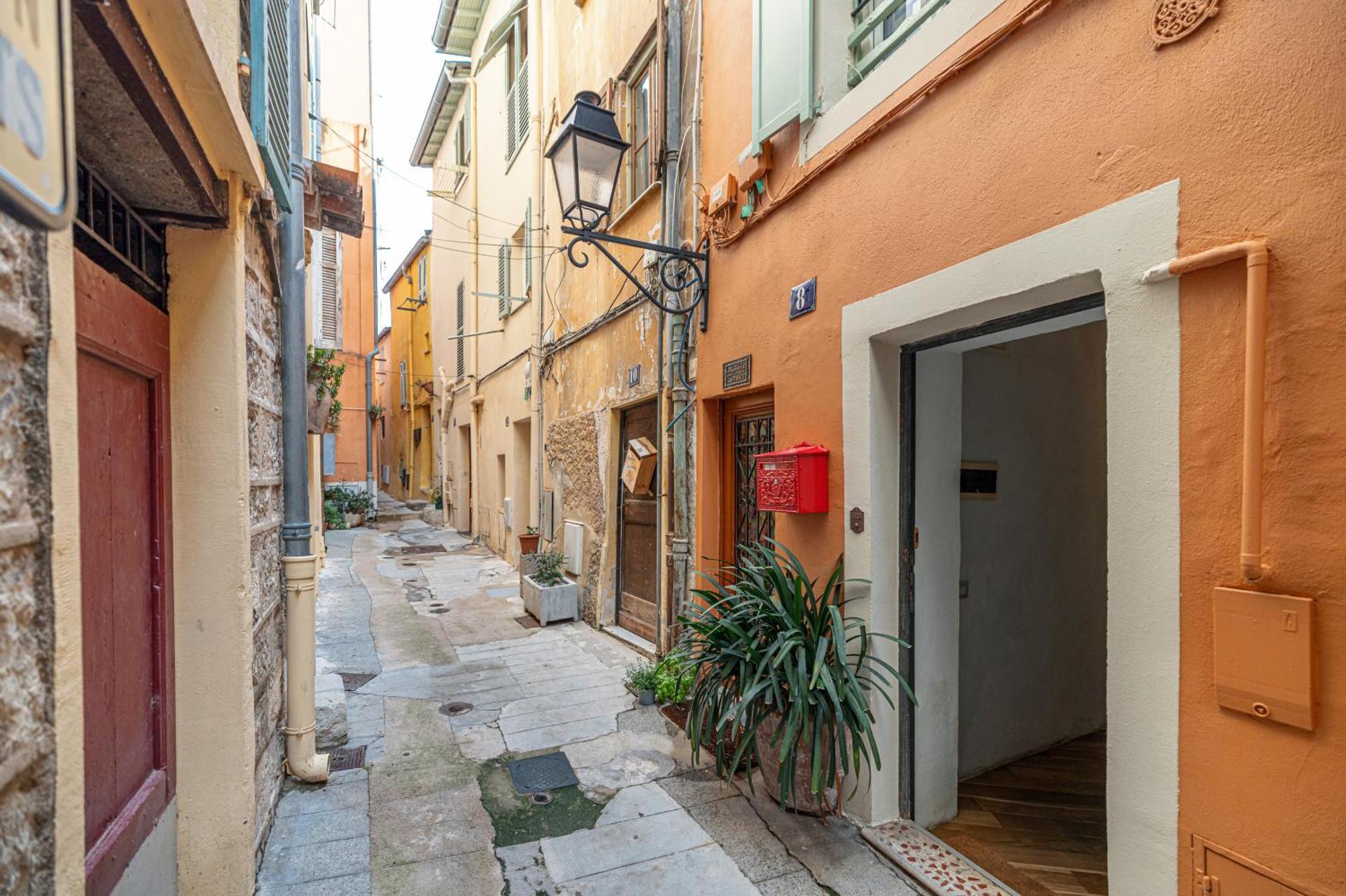 Le Bougainvillier Menton Vieille Ville Екстер'єр фото
